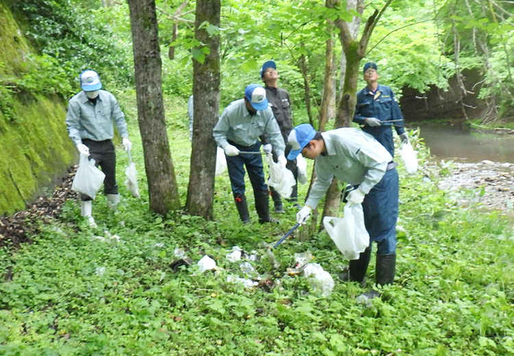 R7.5.26　ふるさとの川愛護活動（河川清掃ボランティア)